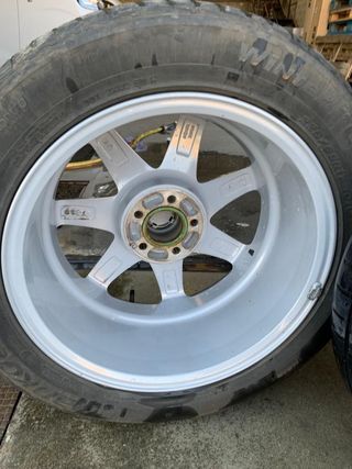 Llantas nuevas más cuiertas nuevas 225/55/18"