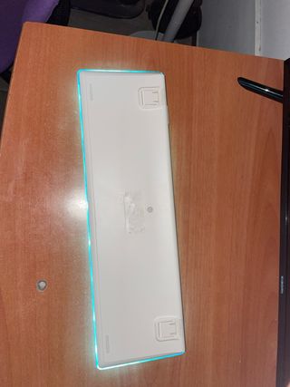 Teclado EWEAN blanco y plateado
