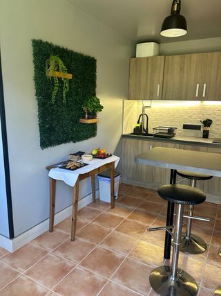 Cabaña turística con jardín