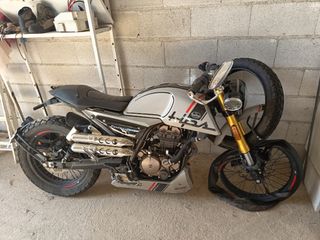 Moto 125 Mondial HPS