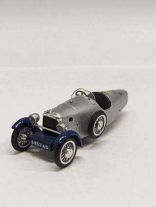 Coche de carreras escala 1:43