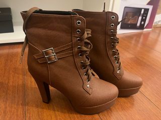 Botines marrones de tacón