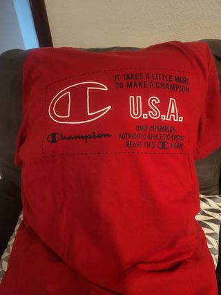 Camiseta Champion roja - Talla Chica