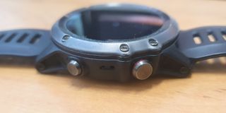 Garmin Fenix 3 con cable de carga