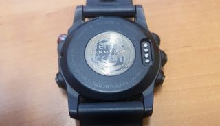 Garmin Fenix 3 con cable de carga