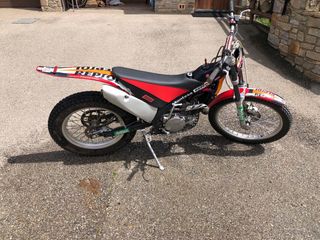 Montesa Cota 4RT: Moto Trial