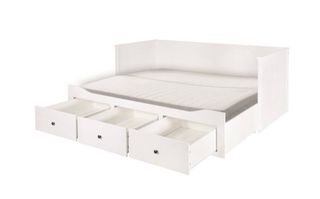 Cama Ikea blanca con cajones