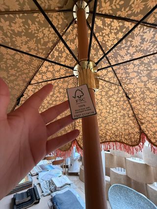 Sombrilla de terraza nueva de la marca HKLIVING