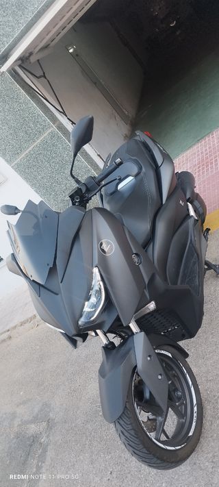 Yamaha XMax 125