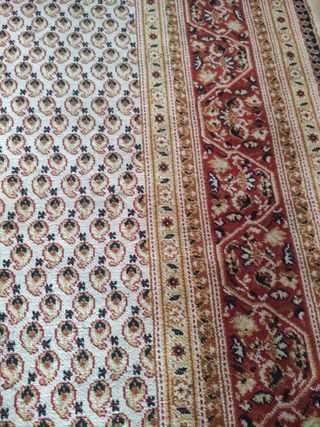 Alfombra lana beige y roja