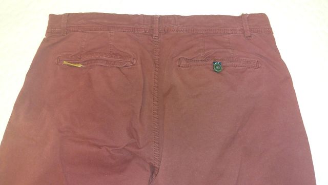 Pantalón chino granate slim fit