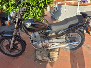 Honda CB250 Two Fifty - Moto