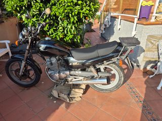 Honda CB250 Two Fifty - Moto