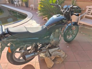 Honda CB250 Two Fifty - Moto