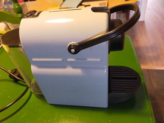 Cafetera Nespresso Krups Azul pastel. No funciona.