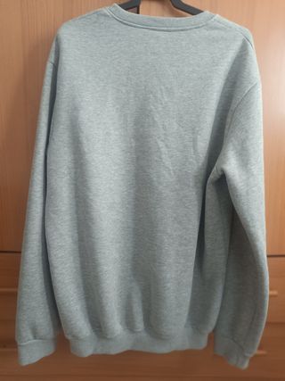 Sudadera Nike gris