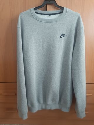 Sudadera Nike gris