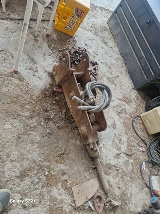 Martillo demoledor NPK usado