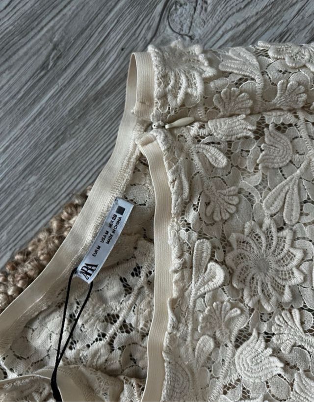 Pantalones Zara crochet talla M