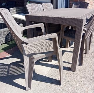 Mesa terraza + 6 sillas - Marrón