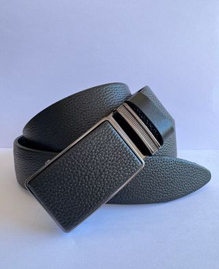 Cinturón cuero negro hebilla automática