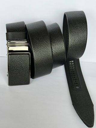 Cinturón cuero negro hebilla automática