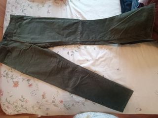 Pantalones pana Quicksilver verde oliva super guai