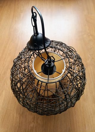 Candeeiro interior/exterior em vime e metal