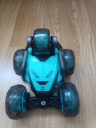 Coche teledirigido acrobático todoterreno con caja