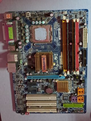 Despiece de 3 ordenadores. Placas base Gigabyte.