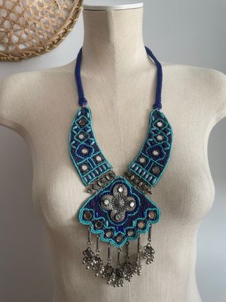 Collar artesanal turquesa-morado