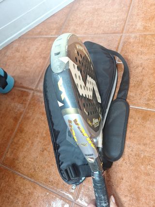 Pala pádel Bullpadel Vertex Carbon 2