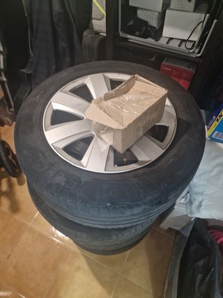 4 Llantas audi R16 con ruedas michelin