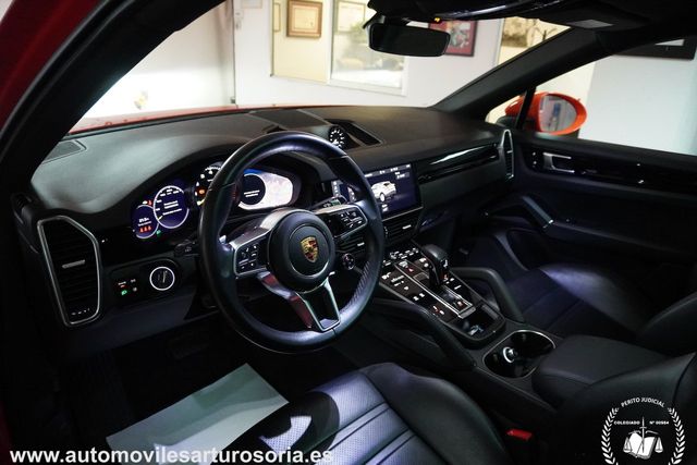 Porsche Cayenne 2021