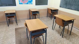 ¡¡¡¡LIQUIDACIÓN!!!!  8 PUPITRES ESCOLARES