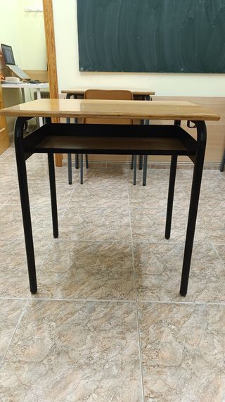 ¡¡¡¡LIQUIDACIÓN!!!!  8 PUPITRES ESCOLARES