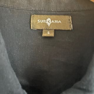 Camisa negra de Surkana