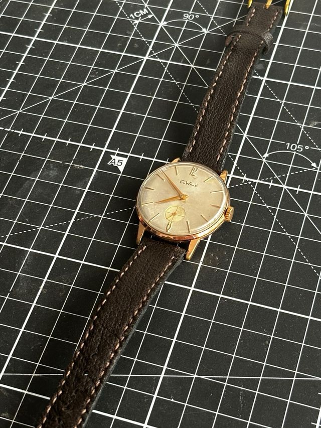 Reloj Duward 34mm - Suiza