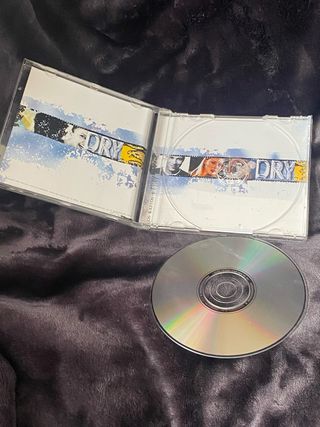 CD Los Éxitos + DRY larios 2001