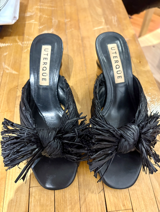 Sandalias Uterqüe tacón rafia negras