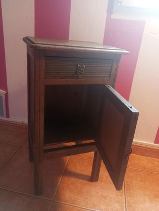 Mesita de noche madera