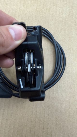 Frenos SRAM DB8 4 pistones liquido Mineral Nuevos