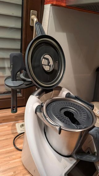 Vorwerk Bimby: Supporto utensili e coperchio