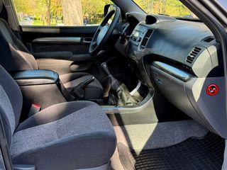 Toyota Land Cruiser KDJ 120 5P VX