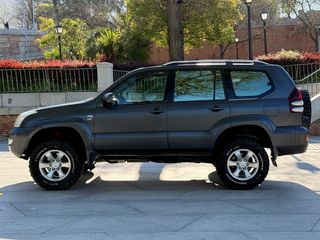 Toyota Land Cruiser KDJ 120 5P VX