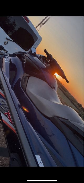 Moto acuática Yamaha FZR 1800 turbo,240cv