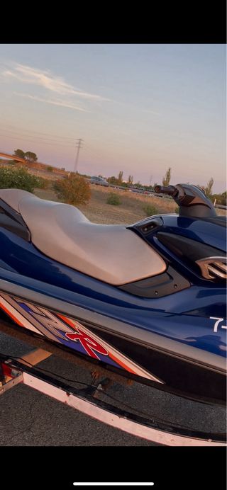 Moto acuática Yamaha FZR 1800 turbo,240cv