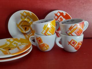 tazze da caffè colori vivaci