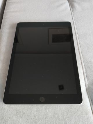 iPad 6ª generación - Negro y Plata