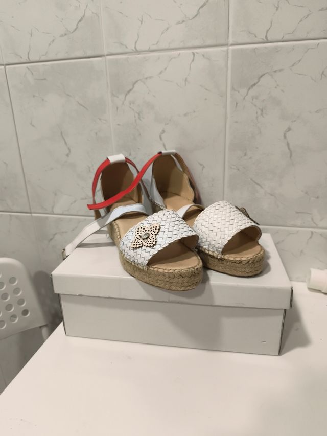 Cuñas esparto rojas y blancas